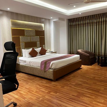 Royal Raj Hotel Rajshahi Exterior photo
