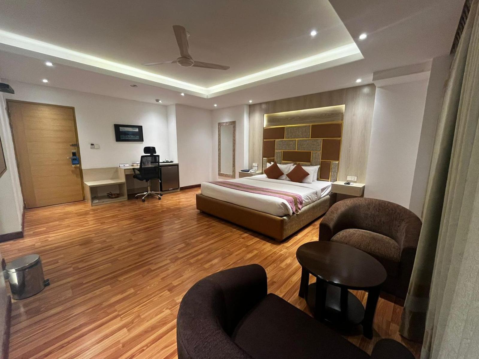 Royal Raj Hotel Rajshahi Exterior photo